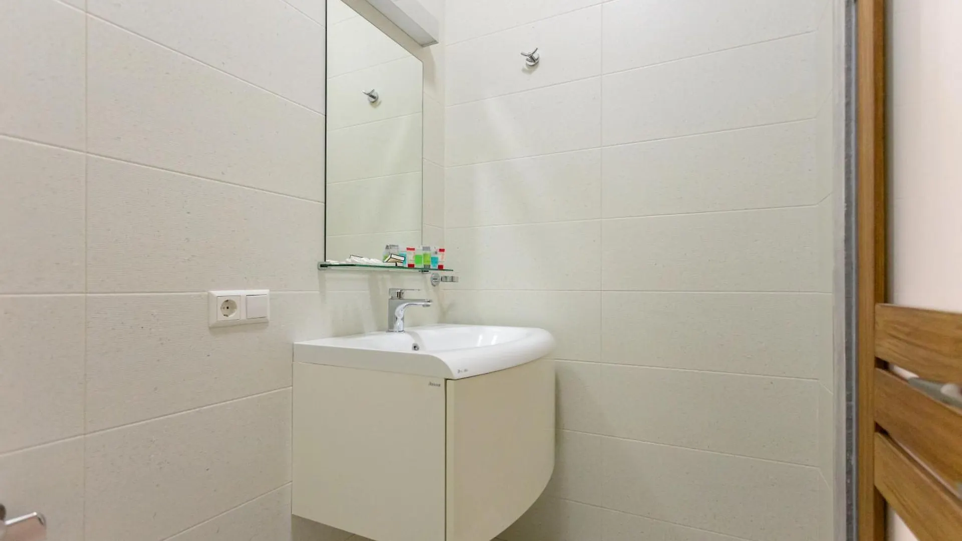 Centerpoint Suite Tbilisi 0*,  Georgien